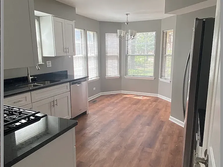 2111 Camden Ln #2111 — Photo 8