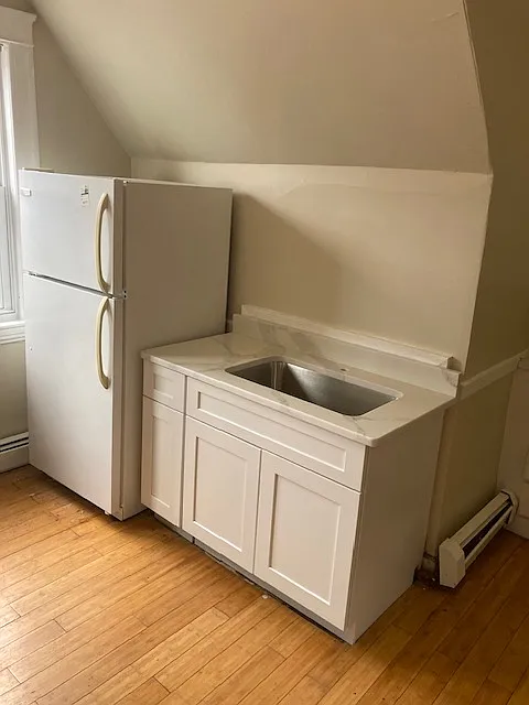 2 bed, 1000 sqft, $1,800 — Photo 3