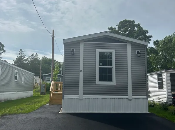 18 Upton St, North Billerica, MA 01862