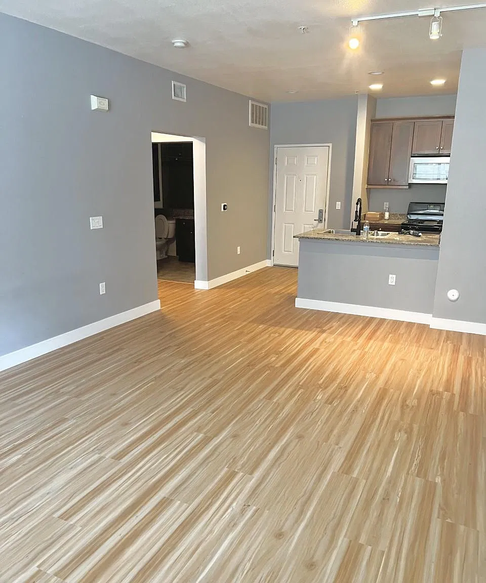 2 bed, 1037 sqft, $3,450 — Photo 2