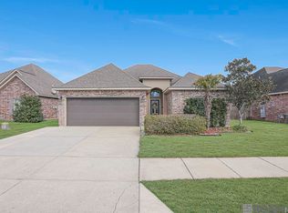 9311 Falling Oak Dr, Baton Rouge, LA 70817