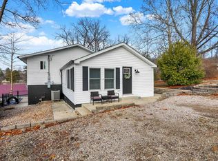 8598 S Riser Dr, Nineveh, IN 46164