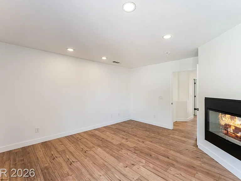 8640 Copper Ridge Ave — Photo 10