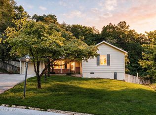 3021 Wenwood Dr, Knoxville, TN 37921