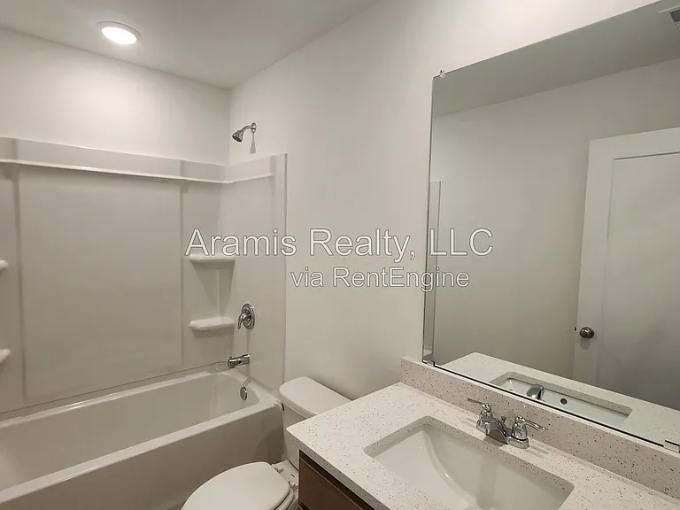 450 Laurelwood Ln #1 — Photo 13