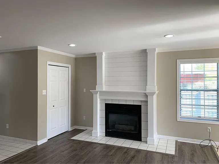 708 N 500th St E #1 — Photo 2