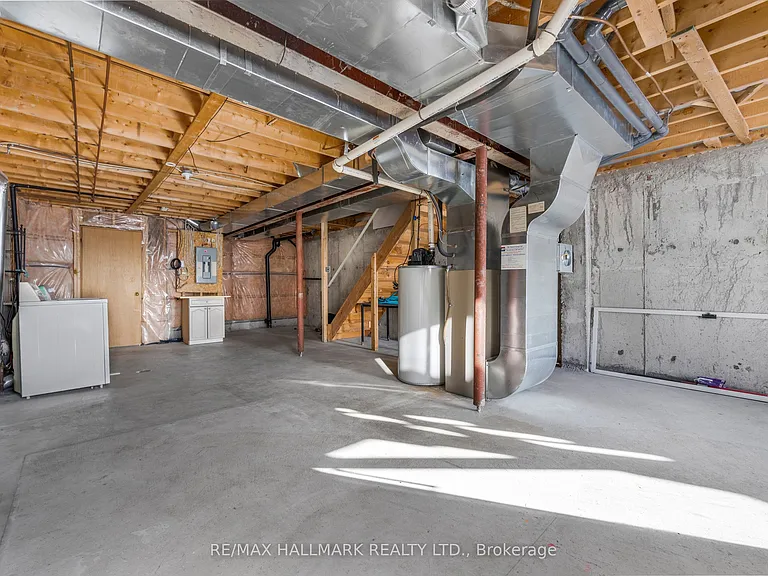 19 Parktree Dr — Photo 20