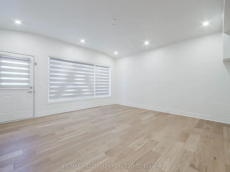 1285 Rebecca St — Photo 22