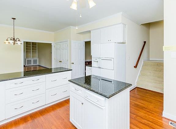 5th image of 9401 Kenna Way