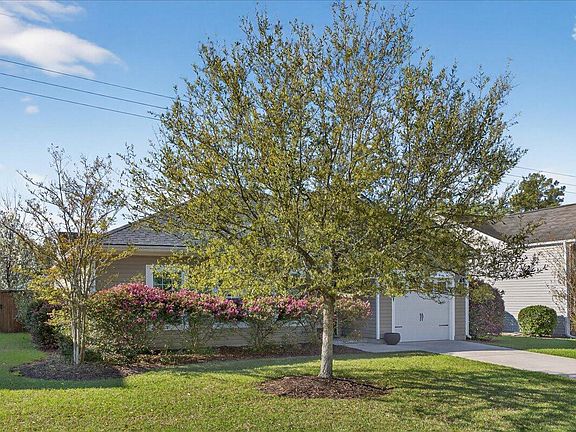 2nd image of 3654 Pimmit Pl