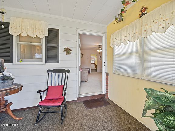 4th image of 36 Petunia Way