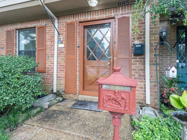 885 S Yates Rd APT 8, Memphis, TN 38120