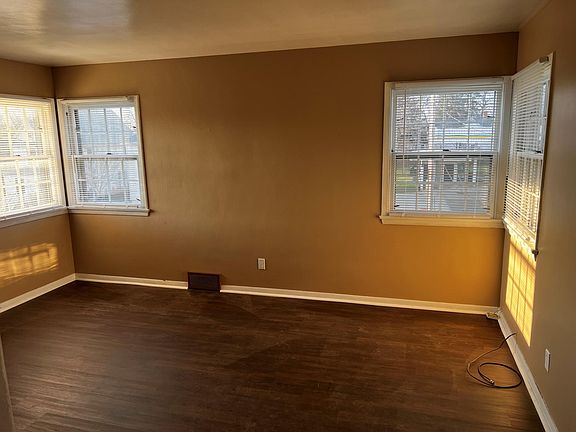 2nd image of 4-783 Central Ave #4