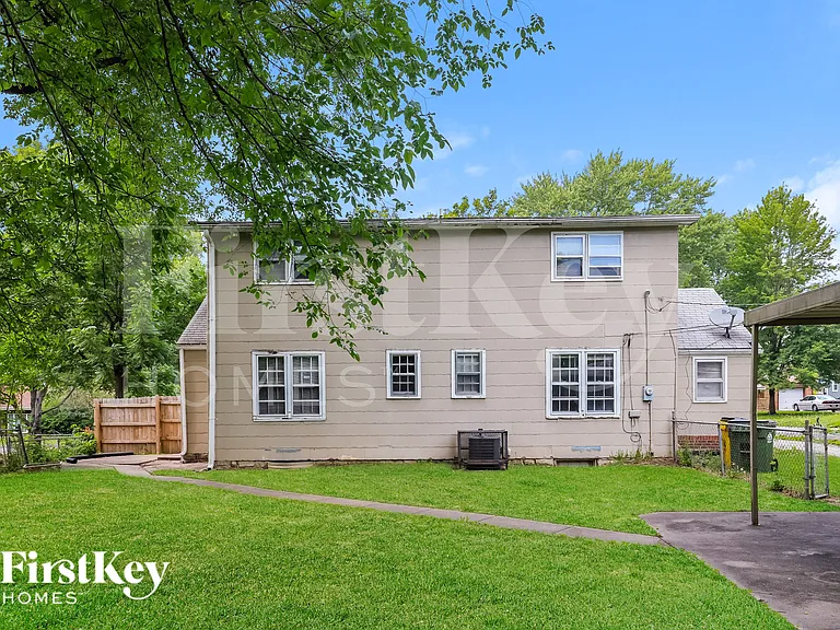 9005 E 68th Ter — Photo 18