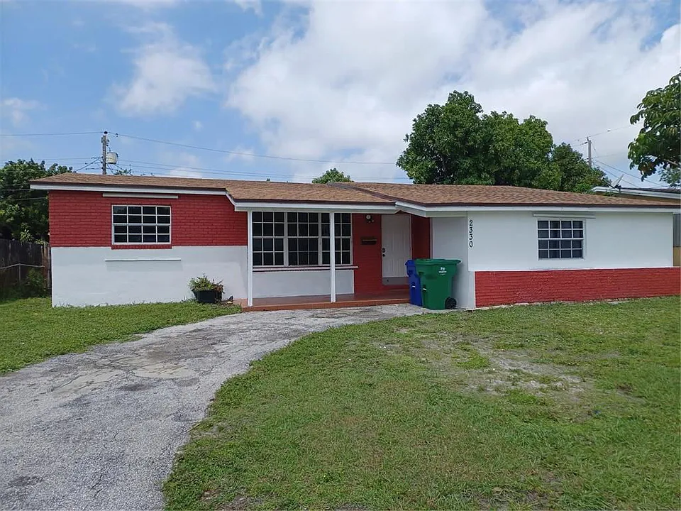 2330 Kingston Dr