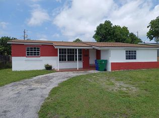 2330 Kingston Dr, Hollywood, FL 33023