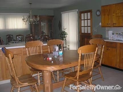 2nd image of 137 Humbert Ave