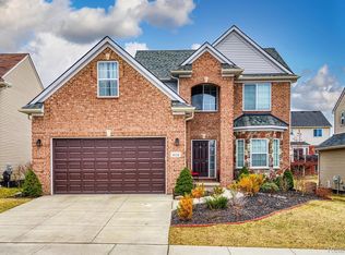 4118 Chase Ridge Ln, Howell, MI 48843