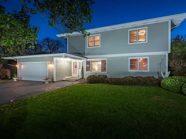 1010 Hayden Dr, McHenry, IL 60051