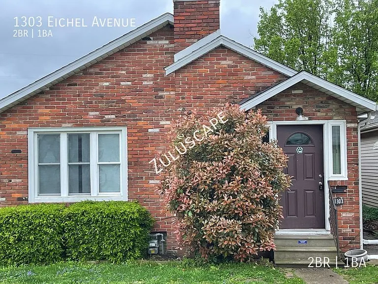 1303 E Eichel Ave — Photo 1