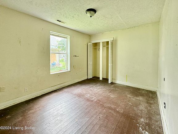 2nd image of 320 N 27th St