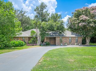 1435 Flaming Oak Dr, New Braunfels, TX 78132
