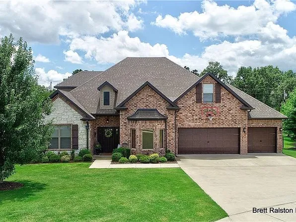 1469 Asbury Ln, Springdale, AR 72762