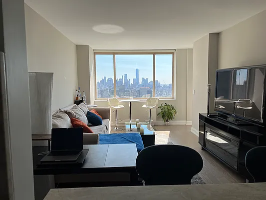 Rented by Owner | media 2