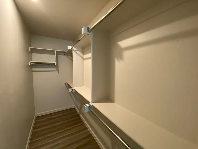 12010 Rhya Ln — Photo 16