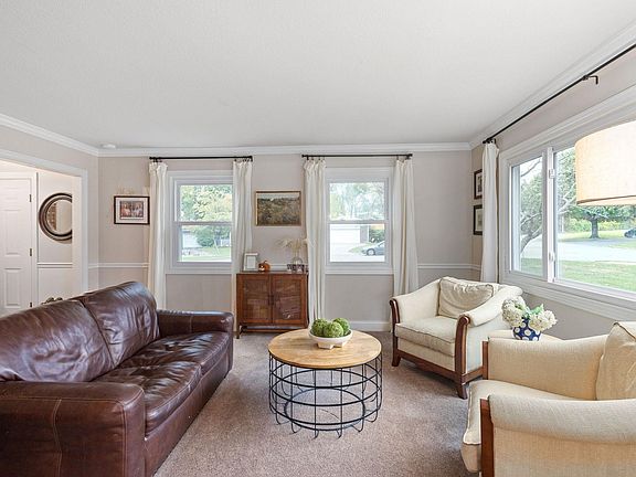 4th image of 1849 Blair Hills Ct