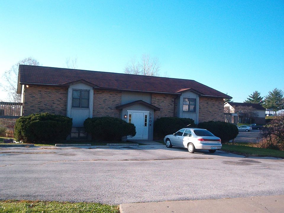 1st image of 3304 Albany Ct APT C