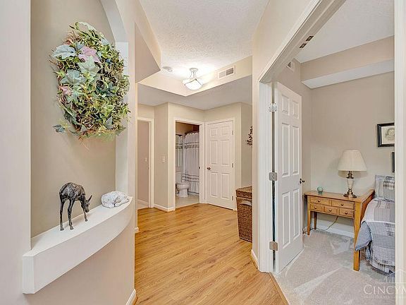 2nd image of 4499 English Oak Ct