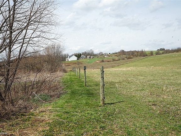 5th image of Perine Rd
