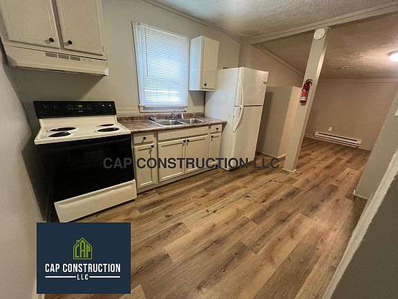 2nd image of 547 Berry St