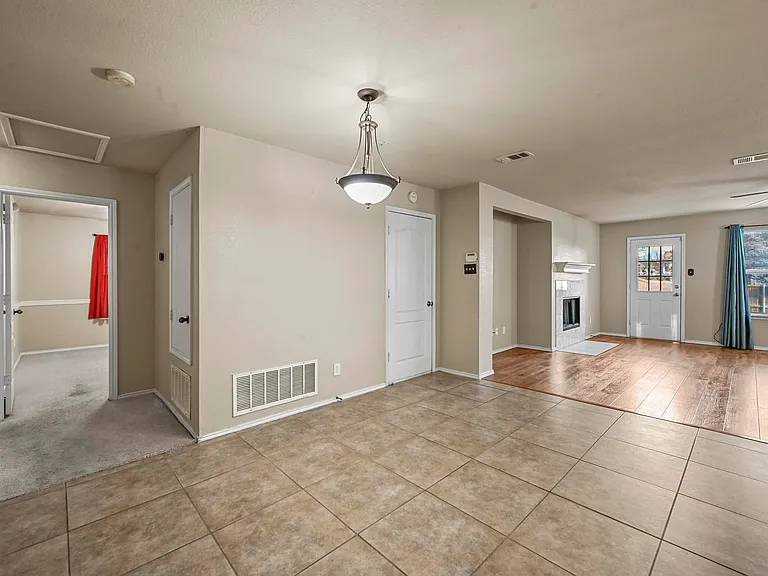12482 Shepherds Hill Ln — Photo 17
