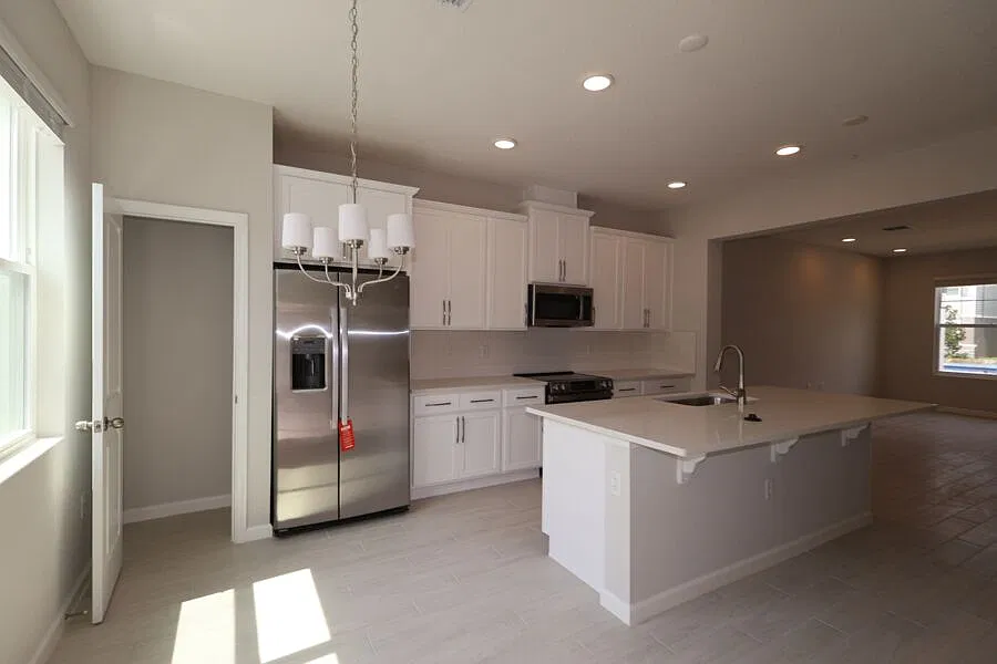 3 bed, 2.5 bath, 1691 sqft, $2,700 — Photo 3