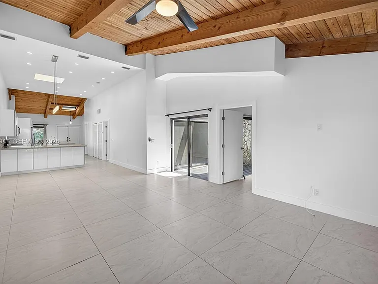 2619 S Parkview Dr — Photo 36