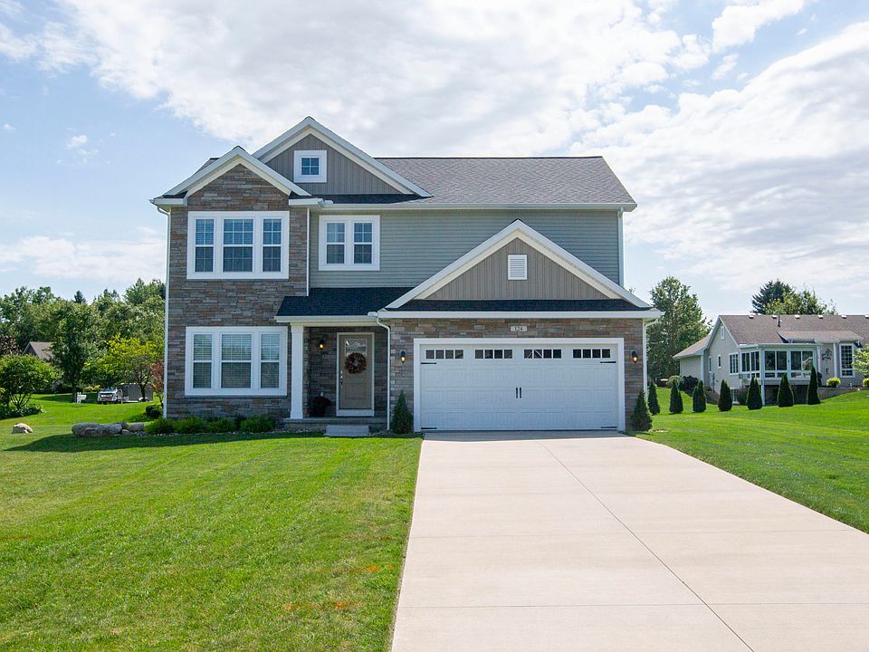 1st image of 124 Belmont Ln