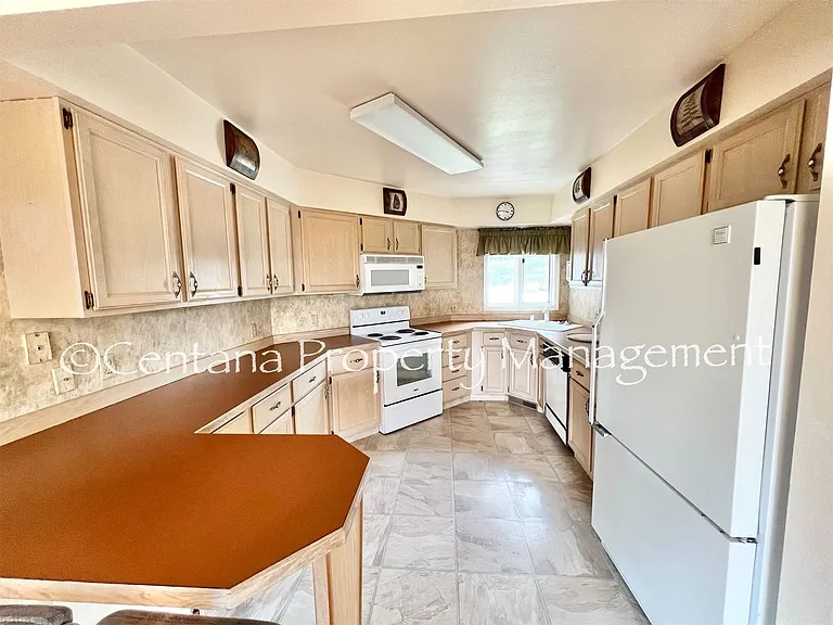 3101 Dixon St — Photo 9