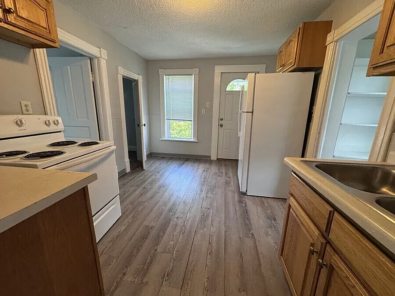 618 N 7th Ave E #UPPER — Photo 3