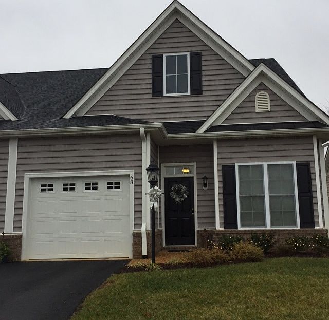 1st image of 68 Spruce Dr