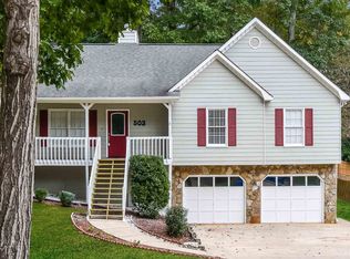 503 Brooksdale Dr, Woodstock, GA