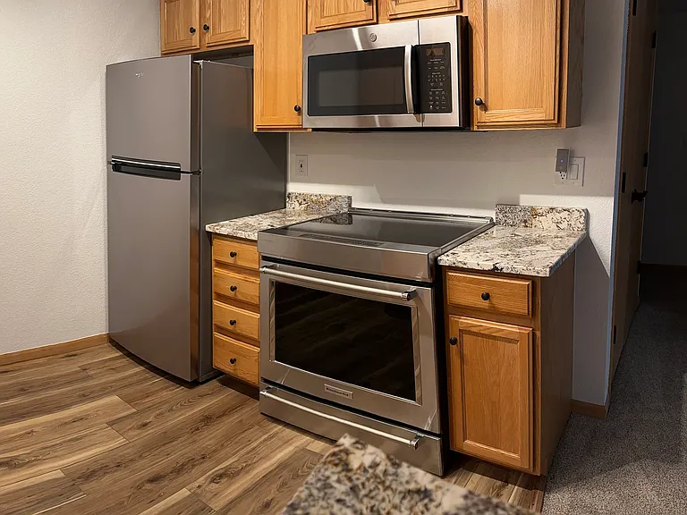 1221 University Ave #D-202 — Photo 8