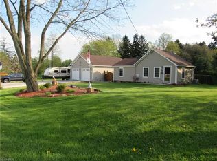 943 Sandy Lake Rd, Kent, OH 44240