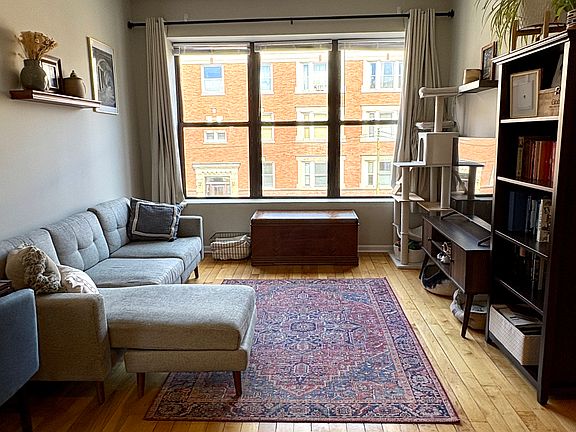 2nd image of 1755 W Berteau Ave #2