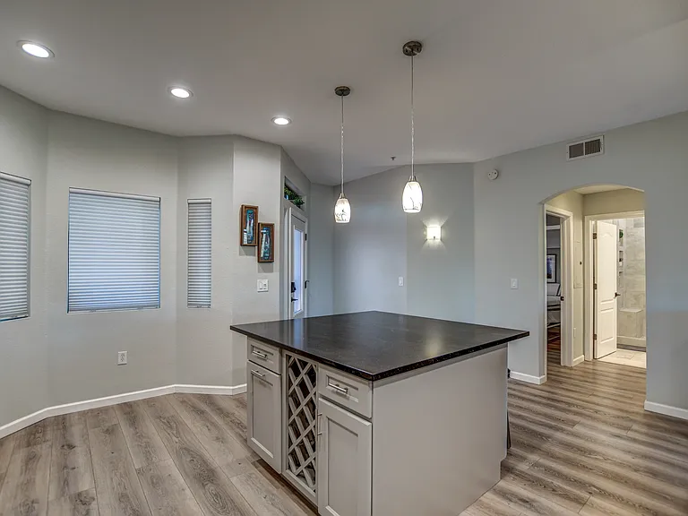4525 N 22nd St #303 — Photo 10