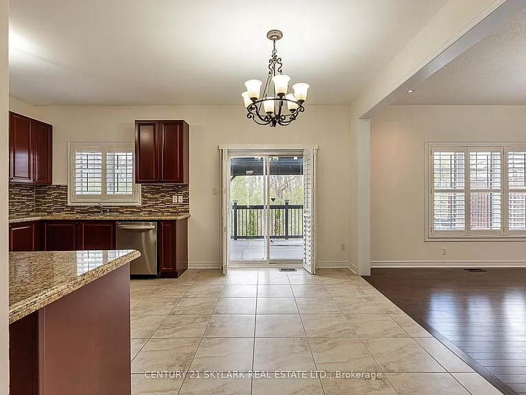 94 Bayhampton Dr #UPSTAIRS — Photo 14