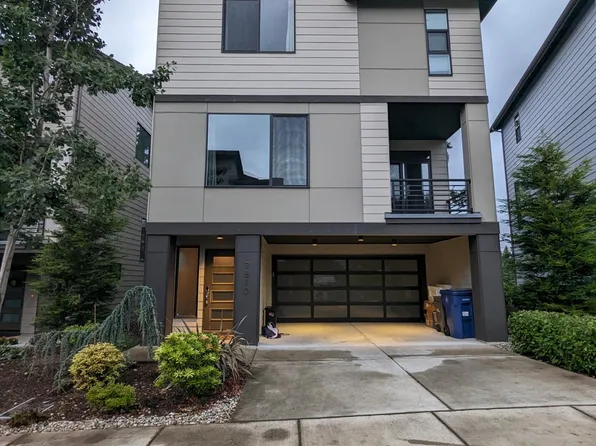 17810 19th Ave W, Lynnwood, WA 98037