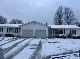 4554 & 4558 Honeymoon Dr, North Canton, OH 44720