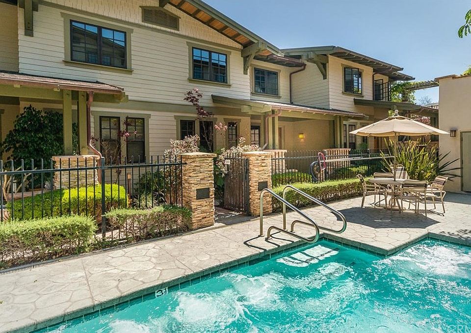 1st image of 270 Ocean Oaks Ln